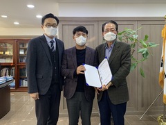 포항중앙교회 박봉조 안수집사, 선린대학교에 장학금 전달..