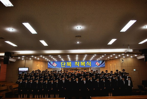 단복착복식 사진.jpg