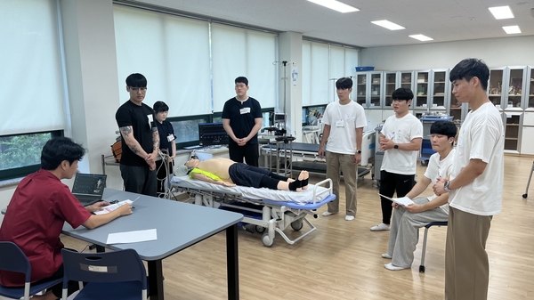 김해대 사진 (2).jpg